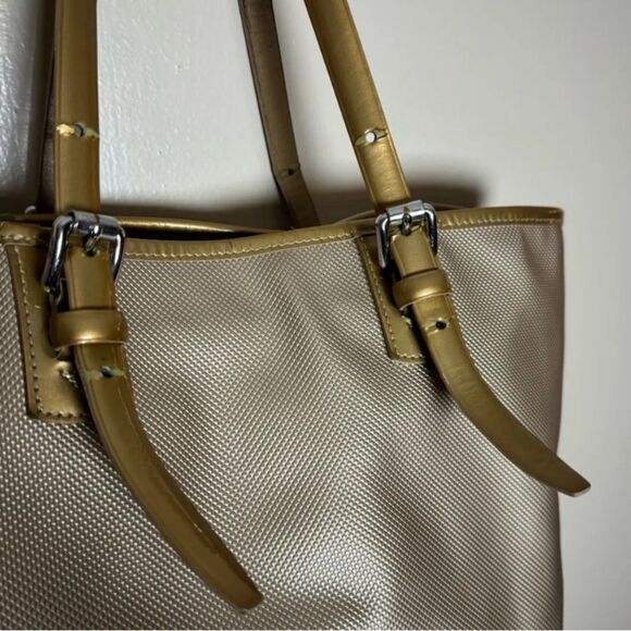 SALE! Gold Longchamp Medium Tote GUC - Picture 6 of 12